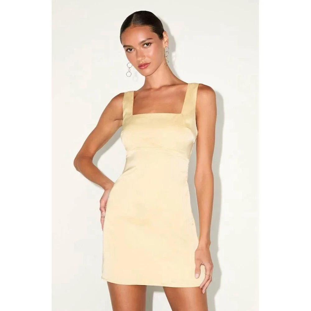Lulus Cutest Satin Square Neck Mini Golden Yellow Size Small NWT Kentucky Derby - Picture 1 of 10